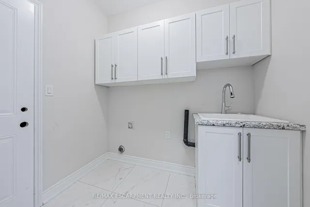 Additional image 21 of 63 Cesar Pl