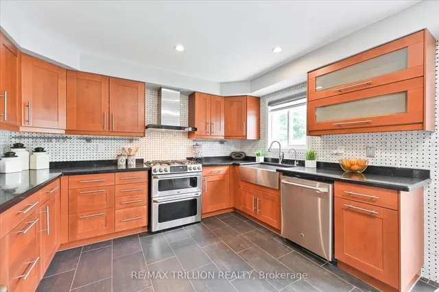 Additional image 14 of 611 Staines Rd