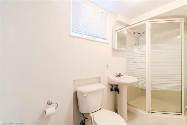 Additional image 32 of 57 Apted Ave