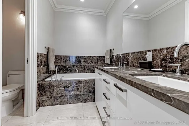 Additional image 8 of 311 Bay St Unit 3606