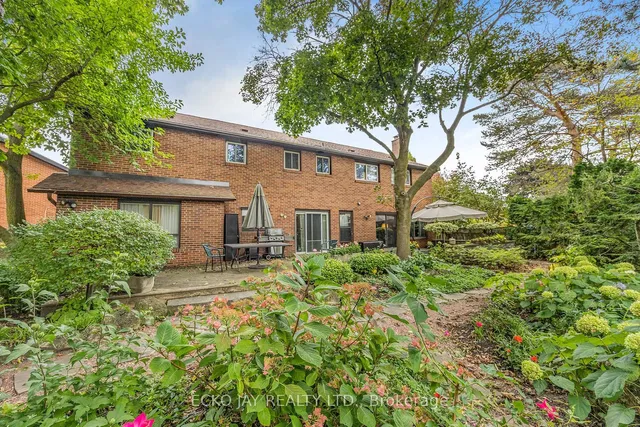 Additional image 27 of 11 Tofino Cres