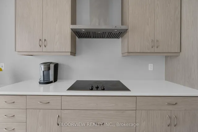 Additional image 12 of 594 Queen Mary Dr