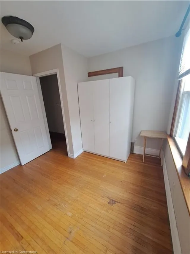 Additional image 18 of 70 Royal Ave