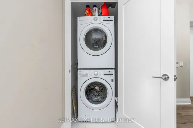 Additional image 13 of 70 Annie Craig Dr Unit 1609