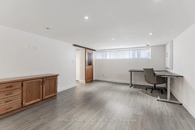 Additional image 26 of 261 Hollywood Ave