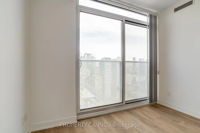 Additional image 12 of 501 Yonge St Unit 3103