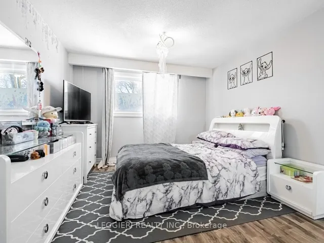 Additional image 18 of 6849 Darcel Ave