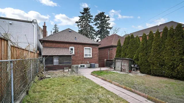 Additional image 30 of 1625 Keele St