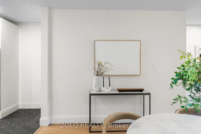 Additional image 14 of 82 Bellwoods Ave
