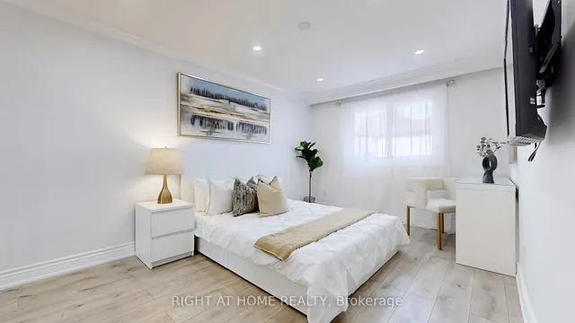 Additional image 19 of 12A Kenmore Ave