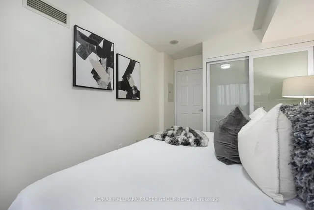 Additional image 20 of 8 Mondeo Dr Unit 512