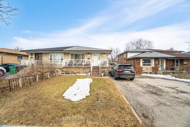 Additional image 2 of 6858 Darcel Ave