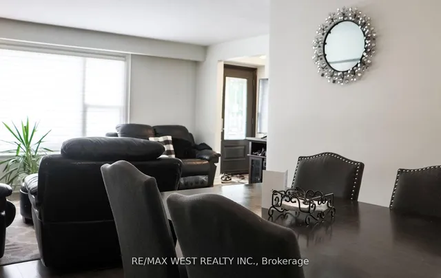 Additional image 4 of 94 Primula Cres