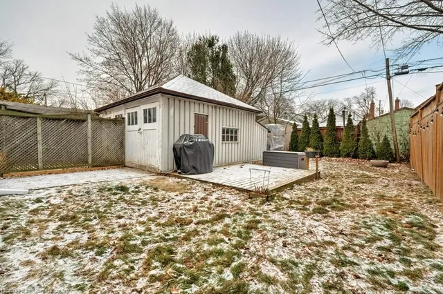 Additional image 44 of 64 Graham Ave