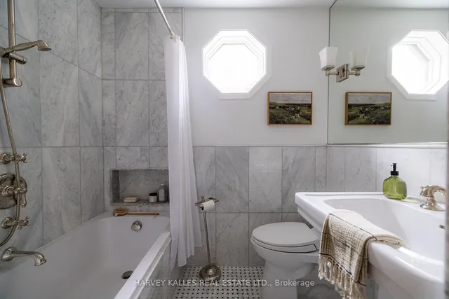 Additional image 29 of 115 Marlborough Ave