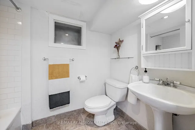 Additional image 30 of 40 Ellsworth Ave