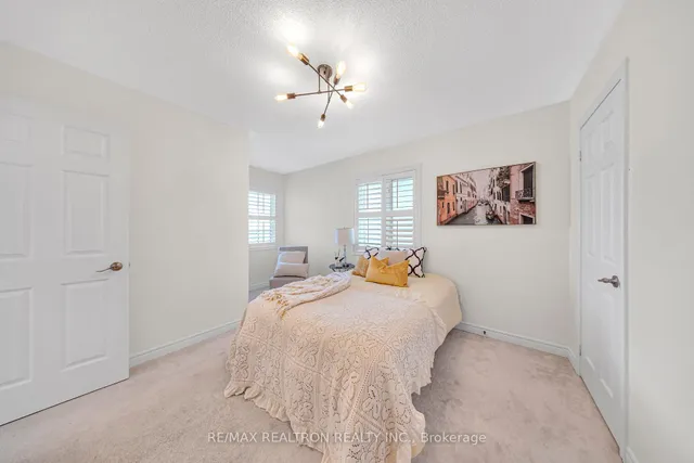 Additional image 23 of 12 Hardgate Cres