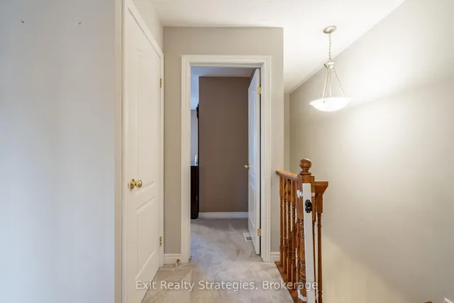 Additional image 24 of 15 Marina Point Cres