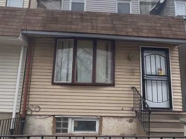 2542 Bonaffon St, Philadelphia, PA 19142