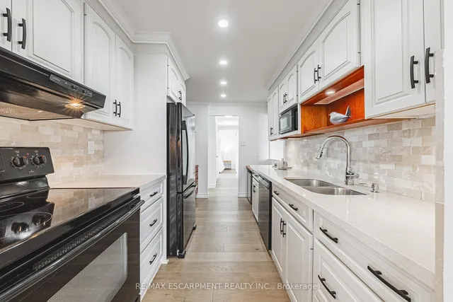 Additional image 11 of 2055 UPPER MIDDLE Rd Unit 808