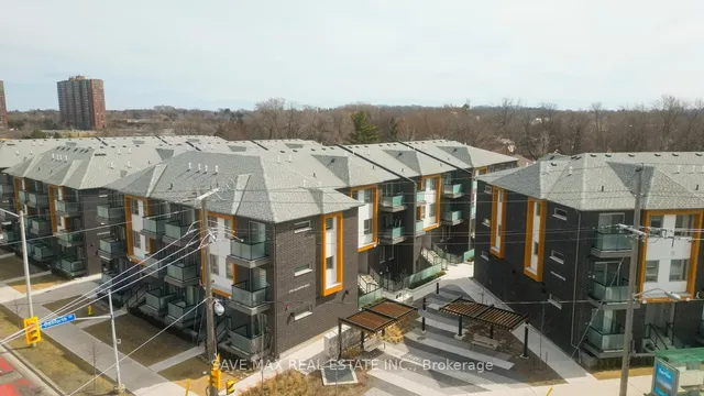 Additional image 3 of 2787 Eglinton Ave Unit 335