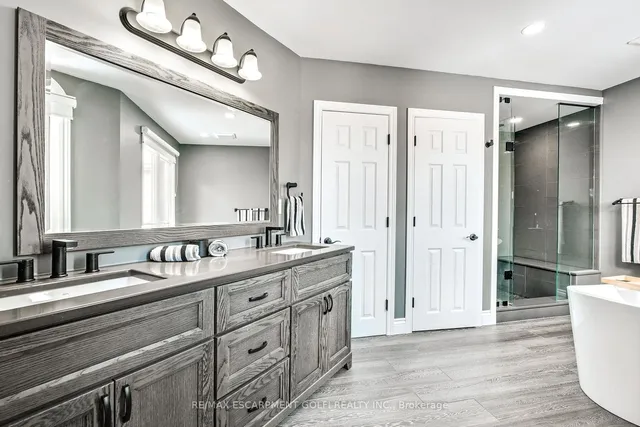 Additional image 21 of 5 Chatsworth Cres