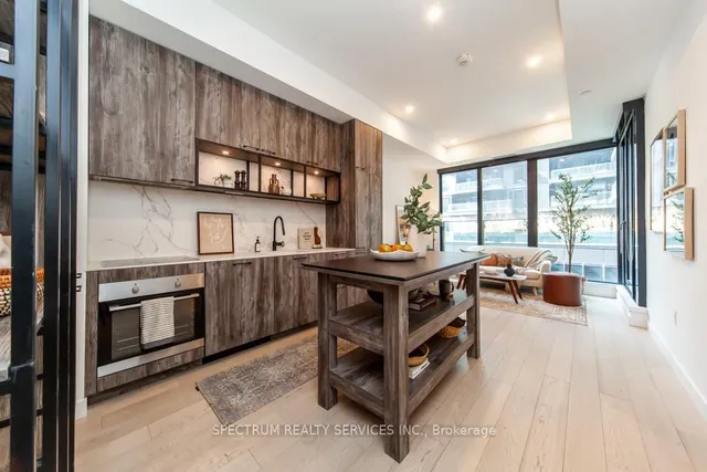 Additional image 9 of 505 Richmond St Unit 424