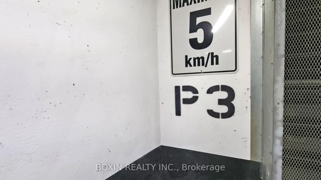 Additional image 17 of 180 University Ave Unit 2909