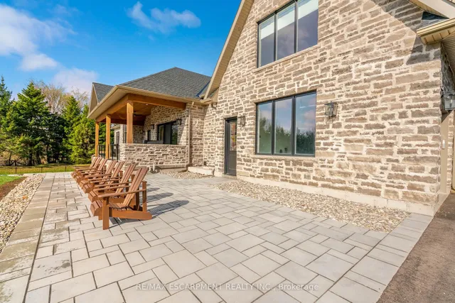 Additional image 35 of 302 Carlisle Rd