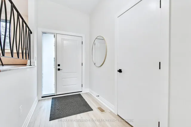 Additional image 5 of 79 Hanover Pl