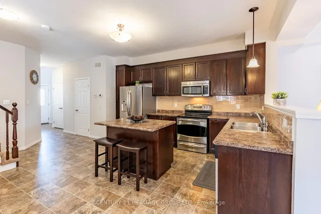 Additional image 9 of 382 Woodbine Ave