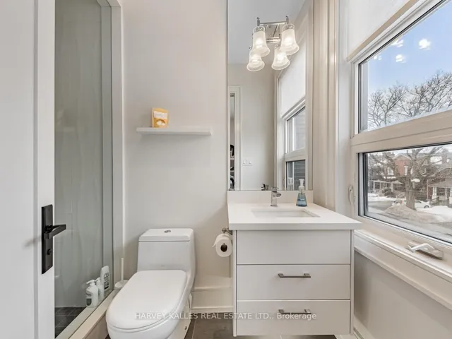 Additional image 30 of 74 Woburn Ave