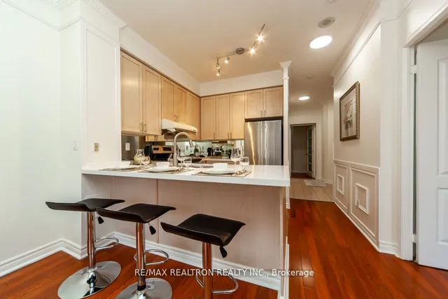 Additional image 18 of 555 Yonge St Unit #309