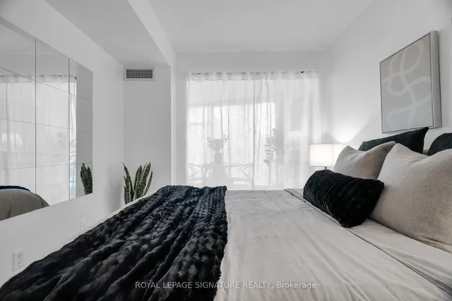 Additional image 13 of 650 Queens Quay Unit 918