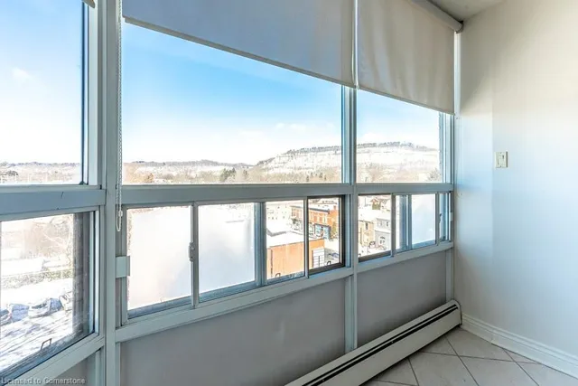 Additional image 16 of 10 John St Unit 605