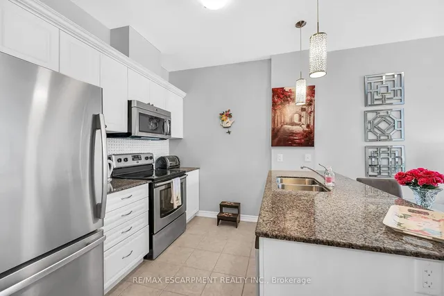 Additional image 8 of 95 Wilson St Unit 101