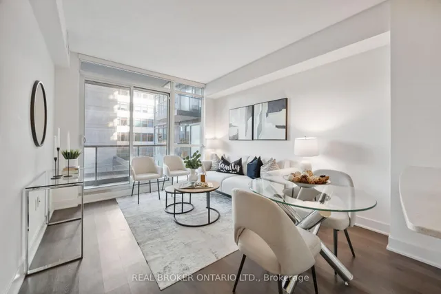 Additional image 8 of 30 Roehampton Ave Unit 406