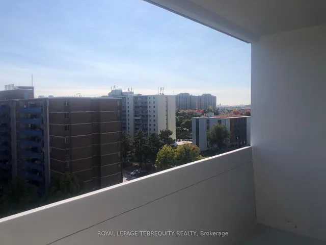 Additional image 28 of 2 Glamorgan Ave Unit 1005