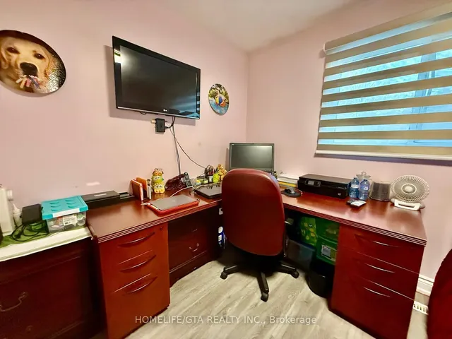 Additional image 10 of 30 Chad Cres