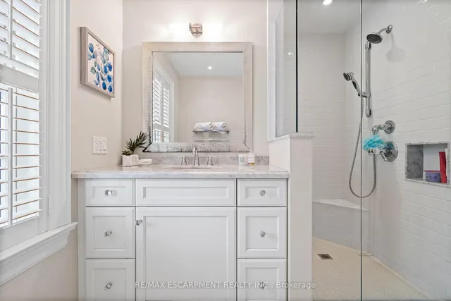 Additional image 32 of 5 Mayfair Pl