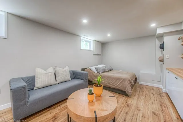 Additional image 33 of 6 Shirley St