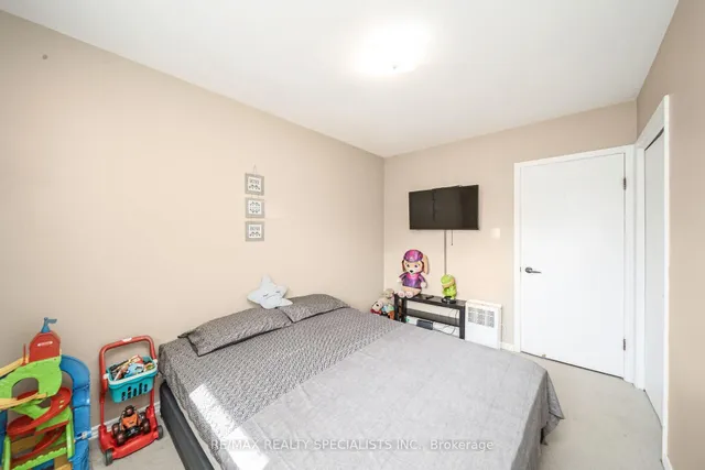 Additional image 32 of 158 Hickson Dr