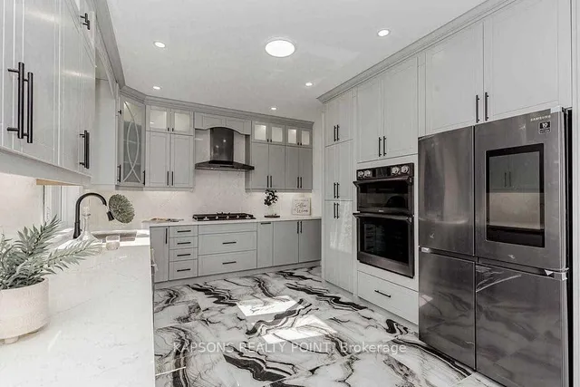 Additional image 12 of 137 Mcmurchy Ave