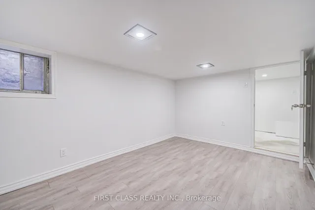 Additional image 44 of 3 Clinton Pl