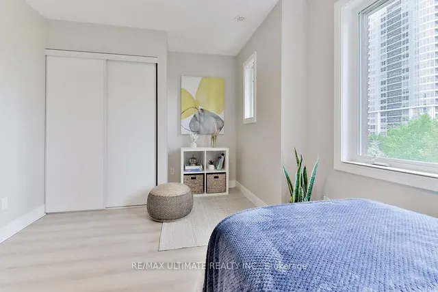 Additional image 23 of 330 Village Green Sq Unit TH 06