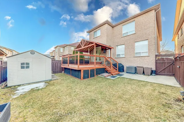 Additional image 32 of 62 Saffron Cres