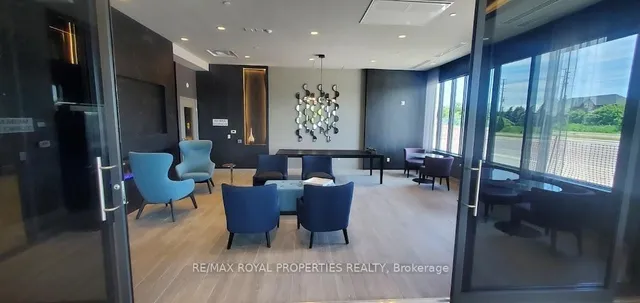 Additional image 3 of 95 Dundas St Unit 111