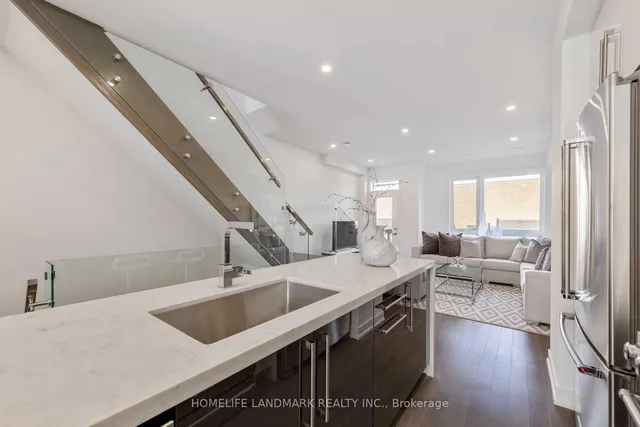 Additional image 11 of 609C Harvie Ave