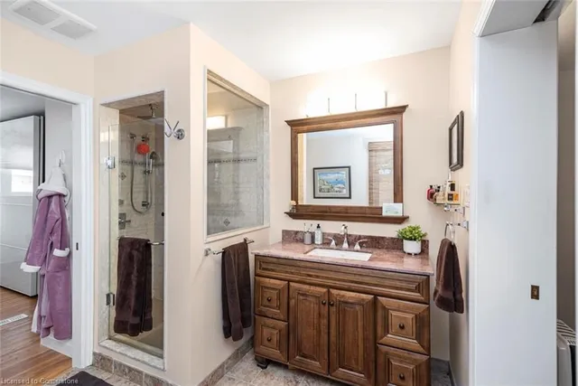 Additional image 29 of 42 Thornwood Dr