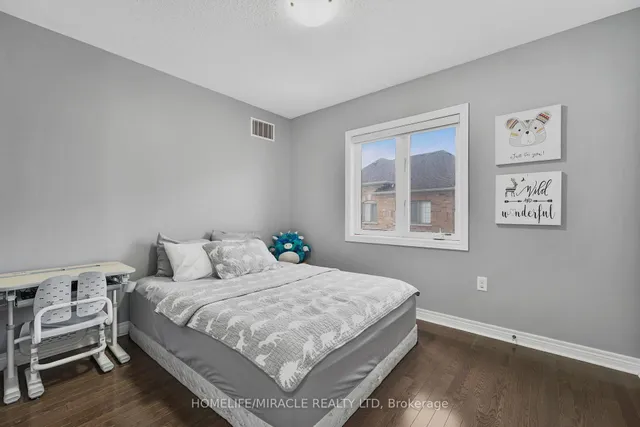 Additional image 26 of 36 Bernadino St